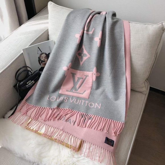 💎✨AUTHENTIC✨💎Louis Vuitton scarf - Picture 1 of 5